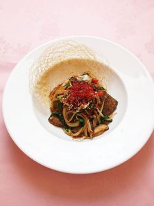 昭和メニュー　牛レバーニラ炒め